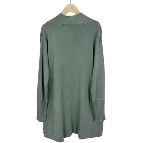 Soft Surroundings Women's Light Green TARA Tunic Top, Size Medium - Picture 6 of 8
